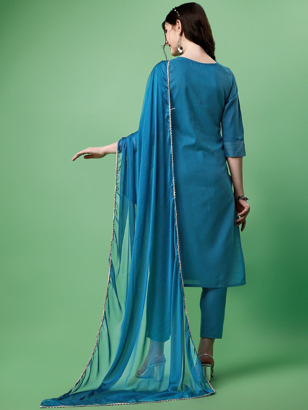 Blue Cotton Round Neck Embroidered Kurta Set 